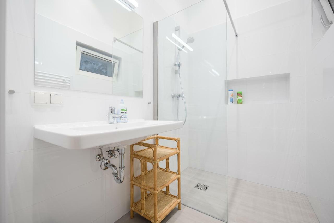 Grand Soho II Apartment Wina Bagian luar foto